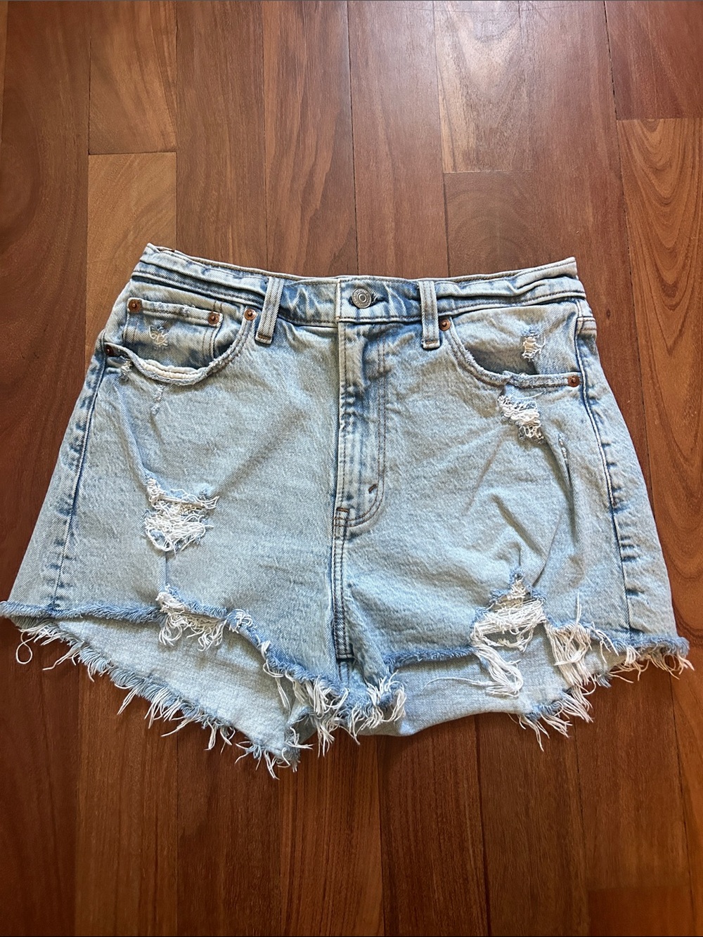 Abercrombie & Fitch  The Mom Short High rise size 8 Curve Love 💗